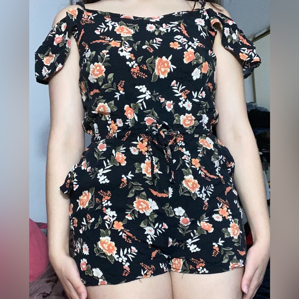 I am selling a romper